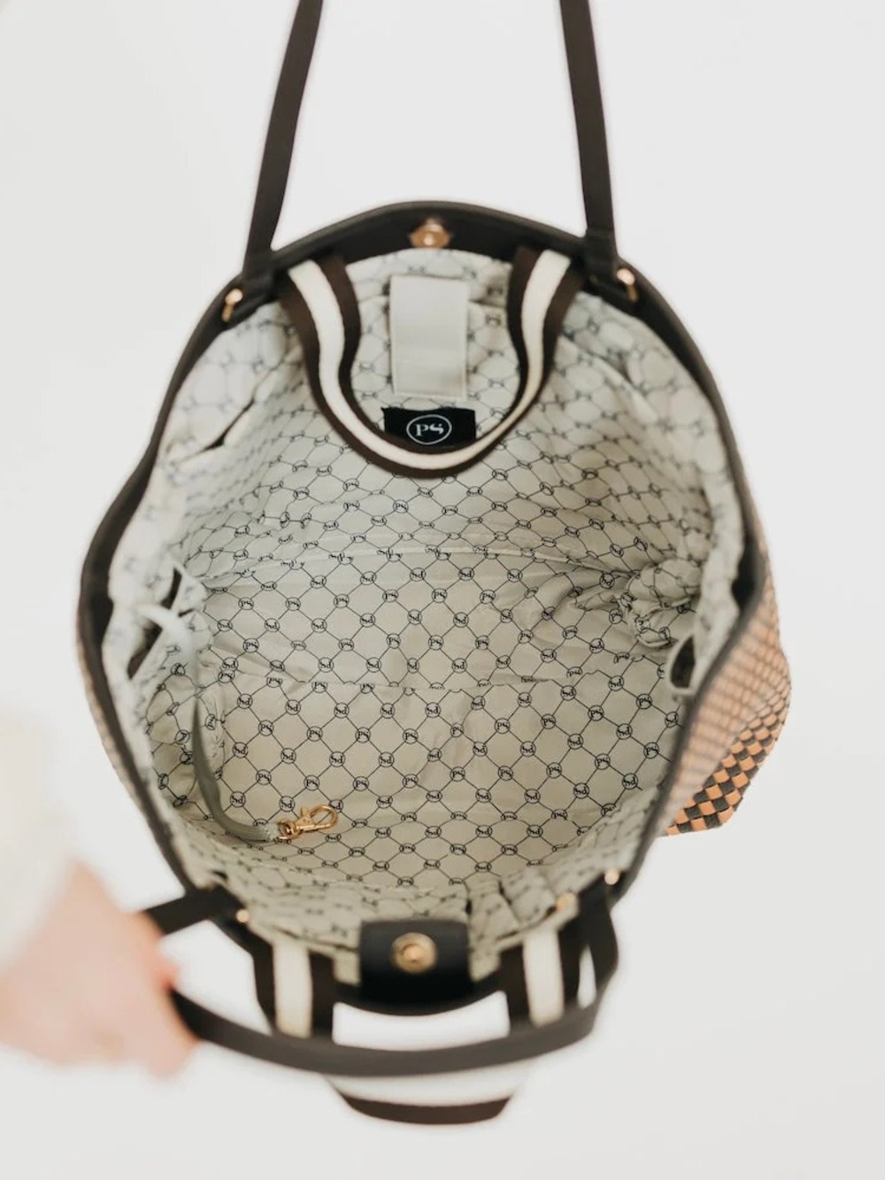 Pretty Simple Woven Tiffany Organizer Tote Bag Vegan Leather Checkered Black - Picture 6 of 9